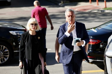 UBIJEĐEN DA JE POŠTEN I DA NIJE LUPEŽ Milo Đukanović tvrdi da ima dušu i da ga boli