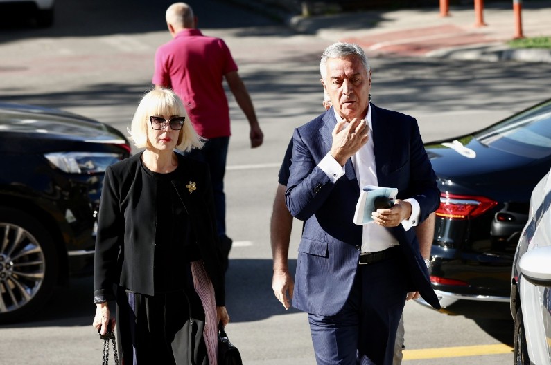 UBIJEĐEN DA JE POŠTEN I DA NIJE LUPEŽ Milo Đukanović tvrdi da ima dušu i da ga boli