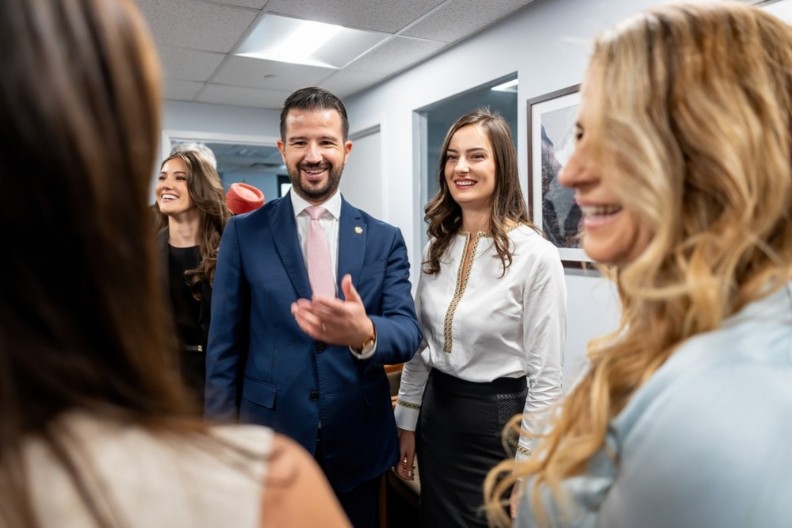 JAKOVOVA STOPANICA U NJUJORKU Kako je opravdano odsustvo Mileni Milatović sa posla u CGES-u