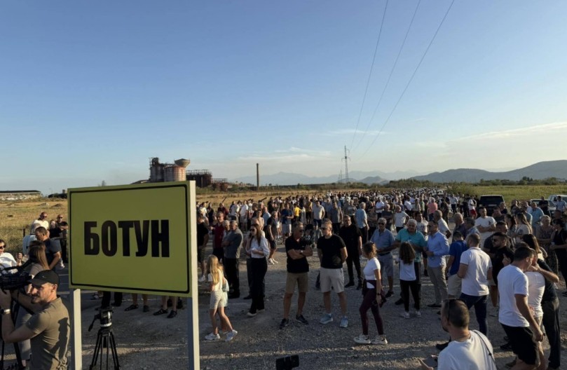 Zeta izlazi na referendum 14. decembra