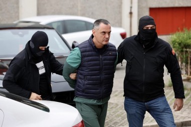 UHAPŠENA TUŽITELЈKA, POLICAJCI I BIZNISMEN Godinama rušili bezbjednosni sistem države