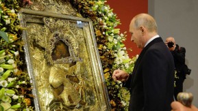 ROĐENDANSKA ČESTITKA BRATSKE LJUBAVI Patrijarh Porfirije uputio čestitku predsjedniku Putinu