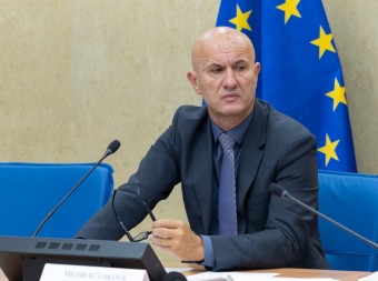 MEDOJEVIĆ PROPUSTIO LAKOVIĆA KROZ TASTATURU Nije politika za muriju, Ameri te primaju samo četvrtkom