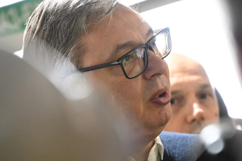 VUČIĆ NAKON SASTANKA SA DELEGACIJOM GASPROMNJEFTA Srbija neće imati nestašicu goriva (video)