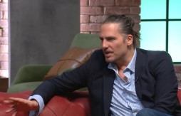 REVOLUCIONAR NA KOKI Danilo Marunović bi da pali Crnu Goru dok mašta o „majdanu“ u Podgorici