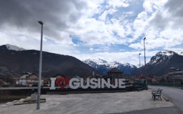 PODNIJETA OPTUŽNICA Gusinjac na albanskom jeziku prijetio novinarki silovanjem i kidanjem glave