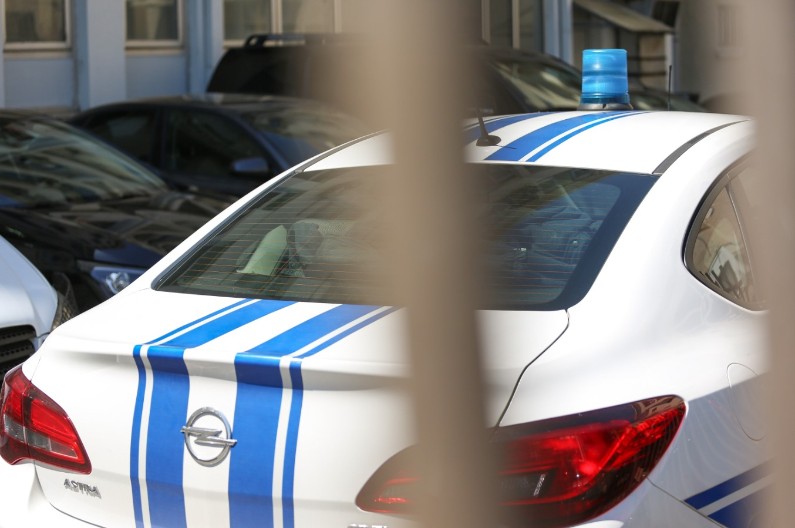 PODGORICA Provalio u kuću sa namjerom da ukrade televizor, pa napao domaćina nožem i povrijedio ga