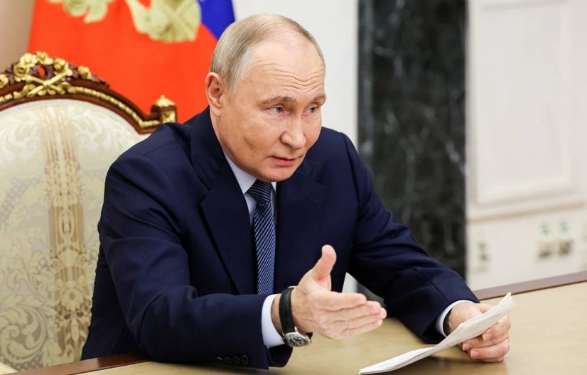 PUTIN ŠOKIRAO NATO STRATEGE "Orešnik" je samo jedan od nekoliko raketnih sistema koje testiramo (video)