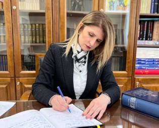 Direktorica podgoričke Gimnazije zbog istine podnijela krivičnu prijavu