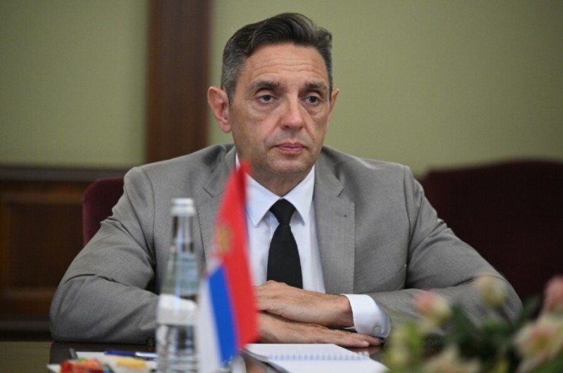 VULIN Kristofer Hil ne traži da Srbija bude prijatelj SAD, već neprijatelj Rusiji