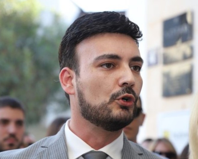 Nikola Jovanović za razliku od prethodnih sad zove na zajednički sastanak