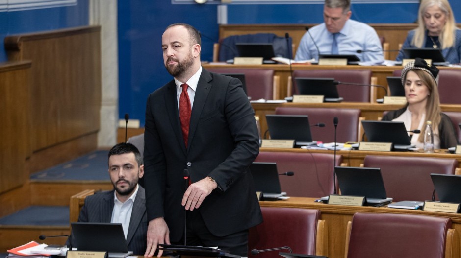 Predsjednik Mandić objasnio Andriji Nikoliću kako funkcioniše parlament