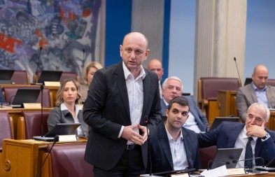 KNEŽEVIĆ Hrvatski premijer zbog prijateljskih odnosa sa Milom Đukanovićem koči CG na EU putu