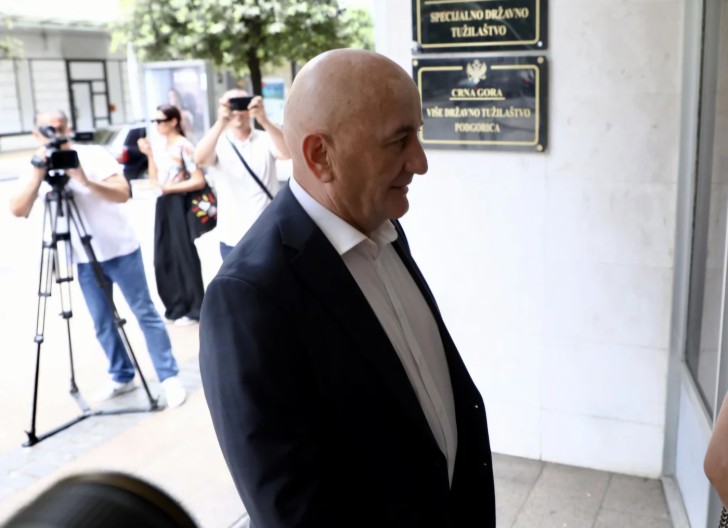 OZBILJNA SPRDNJA Zbog kvara na Nurkovićevom automobilu odloženo suđenje bivšim funkcionerima i poslanicima DPS-a i SD-a