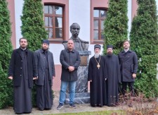 VRANEŠ PRIJE ROKA ISPUNIO OBEĆANO Predsjednik opštine Pljevlja ove godine u Prizrenu