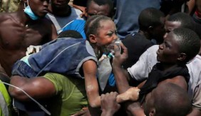 VELIKA TRAGEDIJA NA BOŽIĆNOM SAJMU Poginulo trideset petoro djece u stampedu