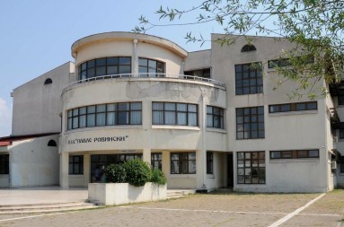 Tri podgorička osnovca pretukla vršnjaka palicama