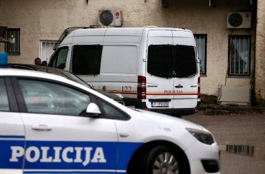 IMA I TEŽE POVRIJEĐENIH Petnaestak Albanaca napalo radnike Morskog dobra