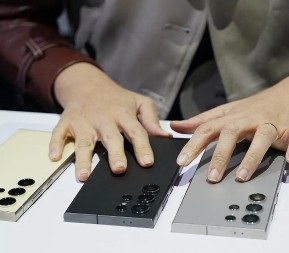 Proglašeni su najbolji pametni telefoni 2024. godine (video)