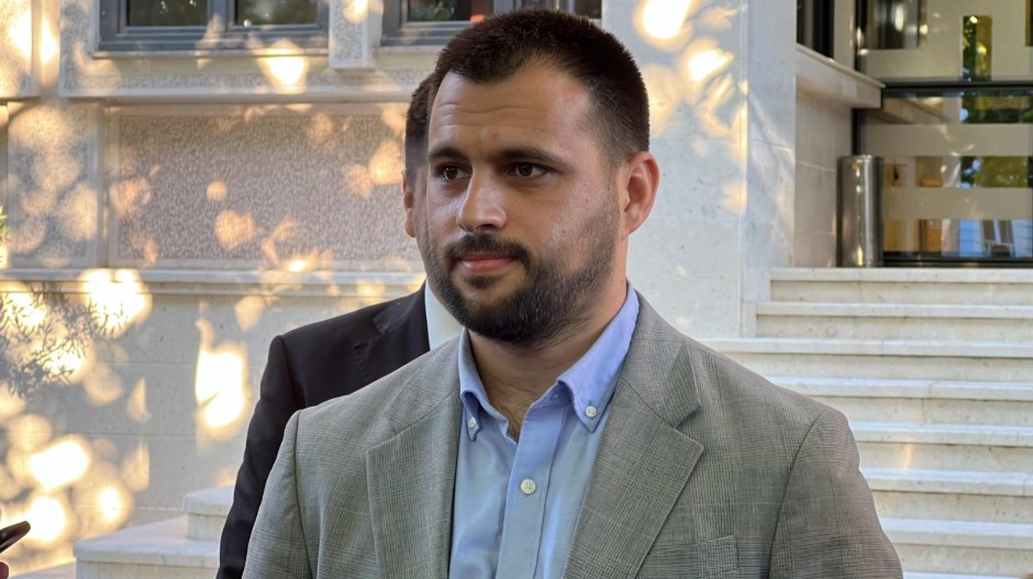 VEŠOVIĆ Pokret za Podgoricu da jasno i precizno saopšti ko je taj ko krši Ustav