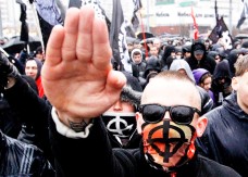 U Poljskoj skandal oko medenjaka sa kukastim krstom