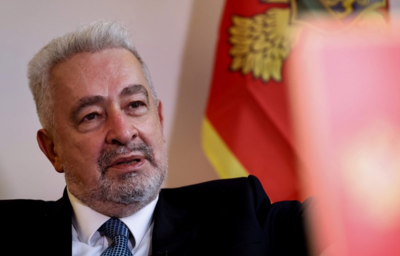 (ZLO)NAMJERNA GIBET Prvosastrugani podržao proteste u Srbiji