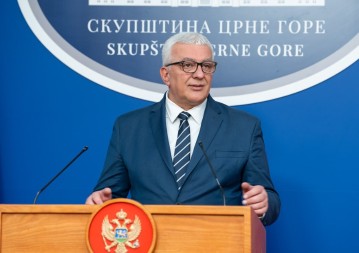 MANDIĆ Hrvatska nije blokirala Crnu Goru zbog usvajanja Rezolucije o Jasenovcu, Dahau i Minhauzenu