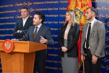 ABAZOVIĆ LJUT NA MILATOVIĆA Uplašio si se retrogradne politike i botova bivšeg DF-a i Pokreta Evropa sad