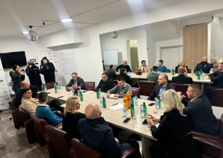 MUJOVIĆ GRADONAČELNIK ZAMJENICA ĆE MU BITI LJILJANIĆ Dogovorena vlast u Podgorici