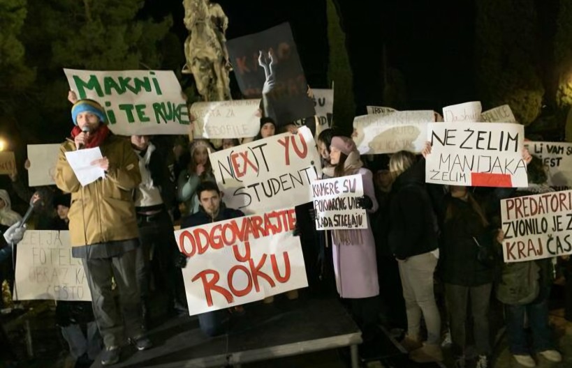 PODGORIČKI LICIMURI Studenti Milovog fakulteta započeli protest protiv Vučića pa završili na protestu protiv pedofila