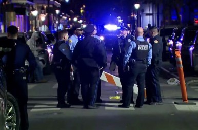 TERORISTIČKI NAPAD U AMERICI Islamista gazio ljude kamionetom i ubijao ih iz vatrenog oružja