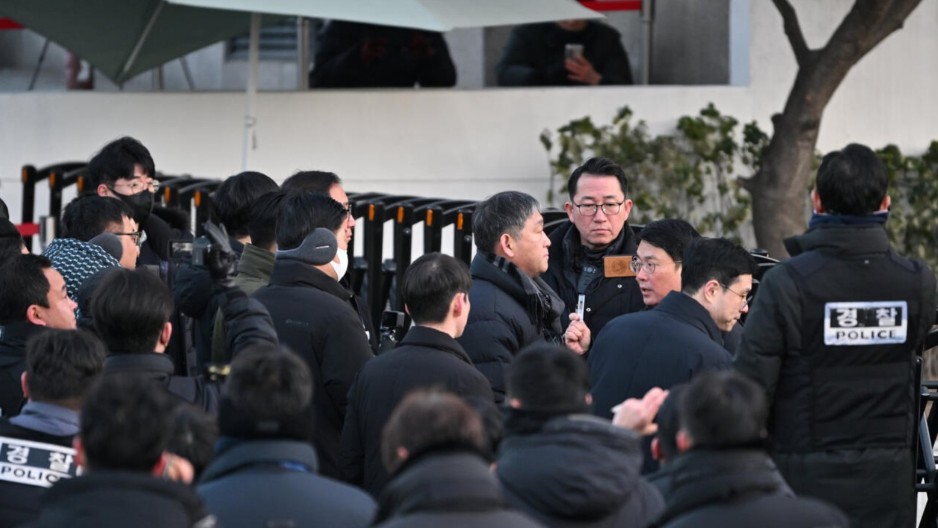 Obezbeđenje opozvanog predsjednika Južne Koreje spriječilo njegovo hapšenje