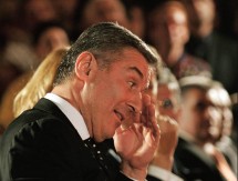 Milo Đukanović se aktivno uključio u podrivačke procese čiji je cilj obojena revolucija u Srbiji