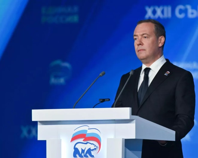 MEDVEDEV Teško je vjerovati da su ideje poput pripajanja Grenlanda i Kanade SAD-u ozbiljne