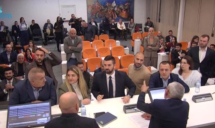 TOTALNA RECESIJA ODGOVORNOSTI Nova kriza u Budvi, nema sjednice lokalnog parlamenta