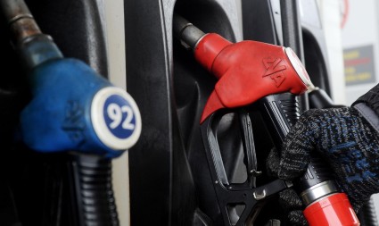 Sve vrste goriva će od ponoći biti skuplje tri centa