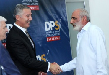 MILOV KONTROVERZNI PAJTAŠ Veskobar javno podržao proteste kamosjutraša