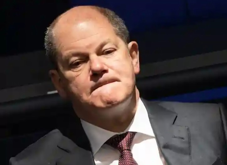 KANCELAR POBJESNIO Šolc tvrdi da je Mask ugrožava Evropu i njen razvoj