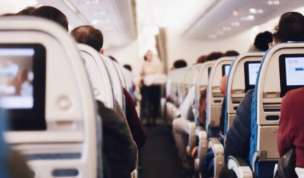 NEBESKI LUPEŽI Kinezi krali na letu Beograd - Podgorica