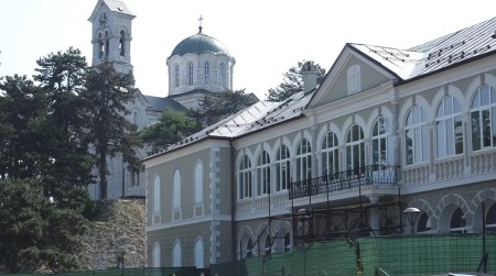 DA TE JEZA UHVATI Na tavanu Dvorca kralja Nikole u Nikšiću pronađene ljudske kosti