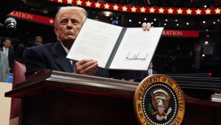 GAŽENJE DUBOKE DRŽAVE Tramp po stupanju na dužnost potpisao brojne uredbe