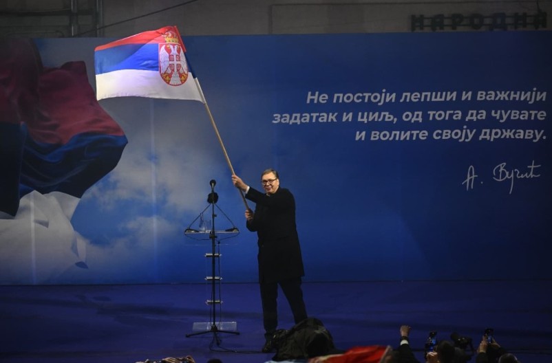 PREDSJEDNIK VUČIĆ NA VELIKOM NARODNOM SKUPU Srbija je danas napadnuta i spolja i iznutra (foto)