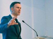 MINISTAR MALI Bivši režim u Podgorici podržava proteste i urušavanje Srbije