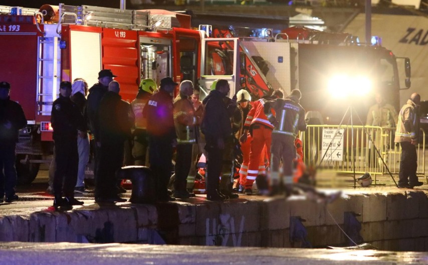 Preminuo muškarac koji je vozilom upao u more