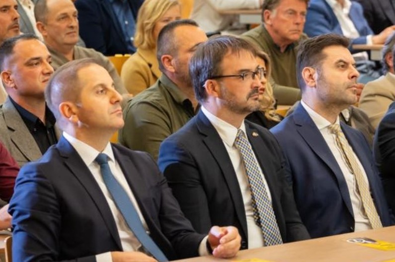 NADUVANI SOPSTVENOM VAŽNOŠĆU Robespjeri iz Evropskog saveza prijete rušenjem vlasti u Podgorici