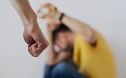 PRIJETILA I KLANJEM Podgoričanka hapšena nakon nasilja nad bivšim partnerom