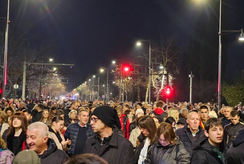 Kamosjutraši neprijavljenim blokadama saobraćajnica krše zakon i ugrožavaju bezbjednost