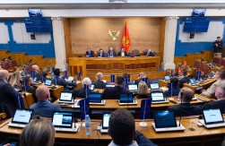 PLODONOSNE KAZNE Nakon kažnjavanja opozicionih poslanika odblokirana Skupština Crne Gore