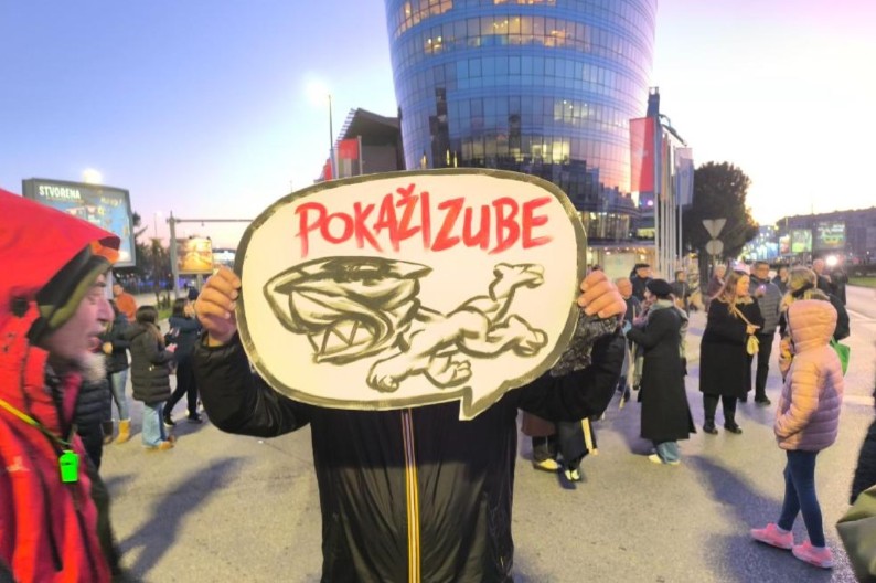 ZALUDNICI Kamosjutraši i danas blokiraju u Podgorici ali i po Crnoj Gori