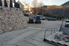 UPALI I U RESTORAN "GRAHOVAC" Policija pretresala i objekte bjegunca Ljuba Milovića